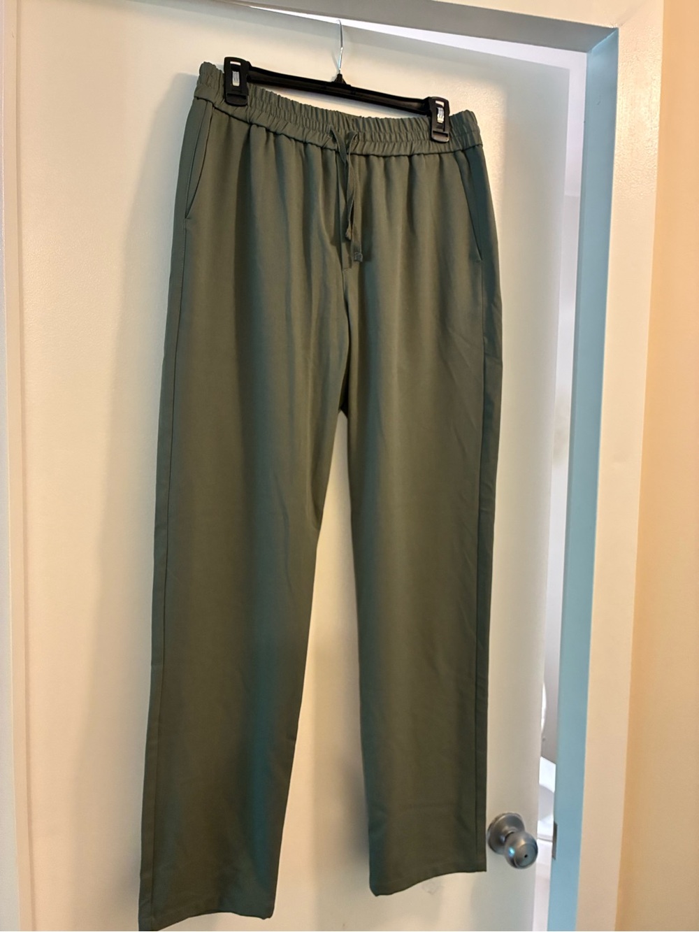 Men's Olive Drawstring Chinos - Relaxed Fit